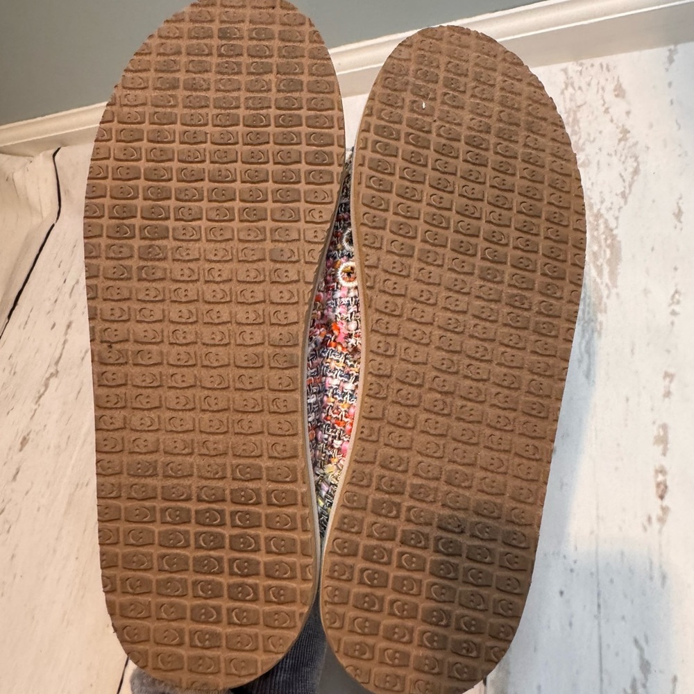Sanuk Colorful Hemp Slip-On Shoes - Picture 7 of 7